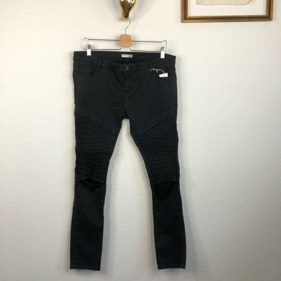 Each x Other Contrast Panel Moto Jeans Knee Slit - Picture 4 of 13